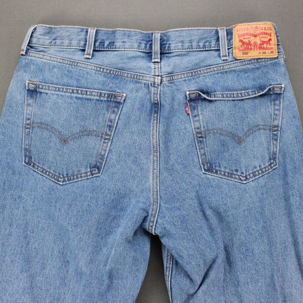 Levis 550 Relaxed Fit Taper Leg Jeans Mens 38x30 Blue Denim - Picture 11 of 12